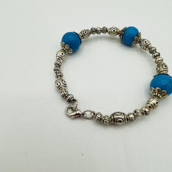 Faux Turquoise Bead Silver Tone Bracelet - Picture 4 of 5
